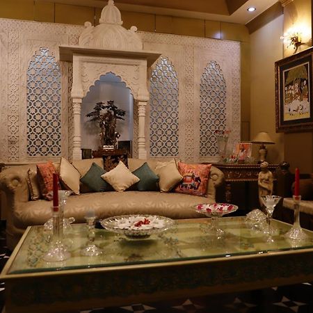 ג'איפור Aura Homestay Royal Villa מראה חיצוני תמונה