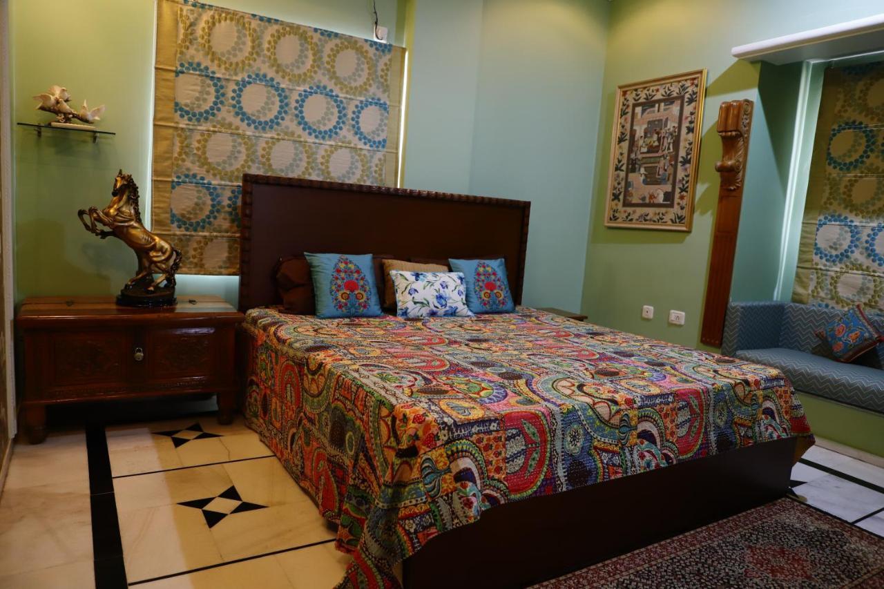 ג'איפור Aura Homestay Royal Villa חדר תמונה